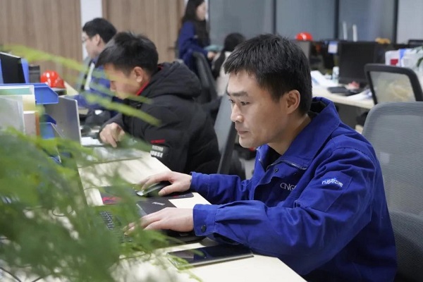 中偉明星講師丨肖坤：八年深耕一線，三尺講臺育“中堅”