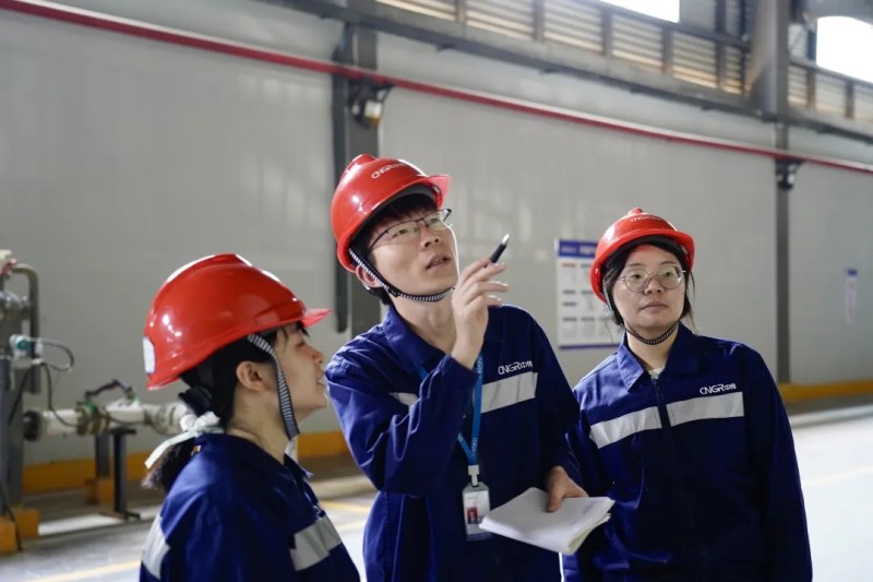 聚眾力·向光行｜三年逆襲成行業(yè)標(biāo)桿，看中偉磷系破局背后的“創(chuàng)新力”