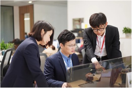 致敬奮斗者丨徐杰:抱著破釜沉舟的決心 加入偉大的“創(chuàng)業(yè)”旅程 致敬奮斗者丨徐杰:抱著破釜沉舟的決心 加入偉大的“創(chuàng)業(yè)”旅程