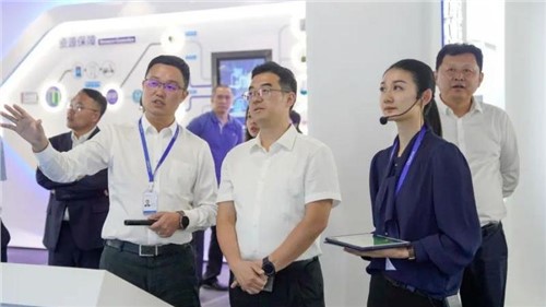 關企共筑“全球化”基石|長沙海關黨委書記、關長沈大為調研中偉股份 關企共筑“全球化”基石|長沙海關黨委書記、關長沈大為調研中偉股份